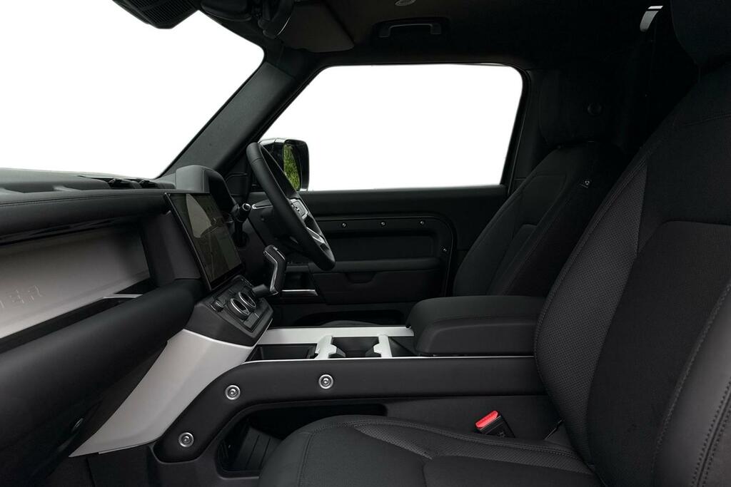 Land Rover Defender 3.0 D250 Hard Top S Green #3