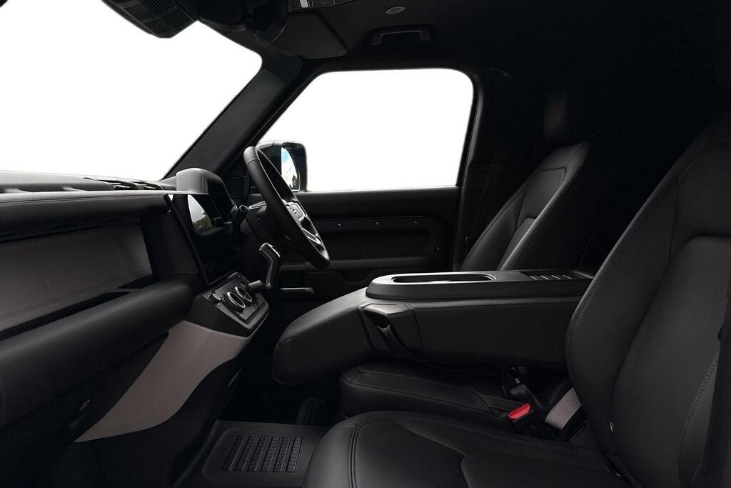 Land Rover Defender 3.0 D250 Hard Top X-dynamic Hse 3 Seat Black #3