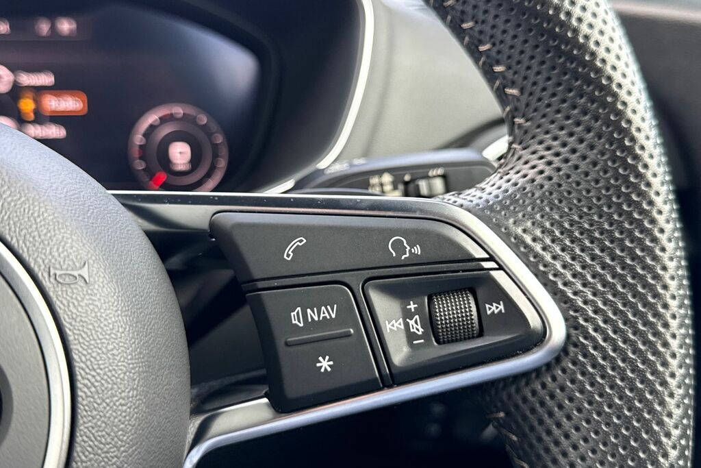 Audi TT Tfsi S Line Black Edition Black #24