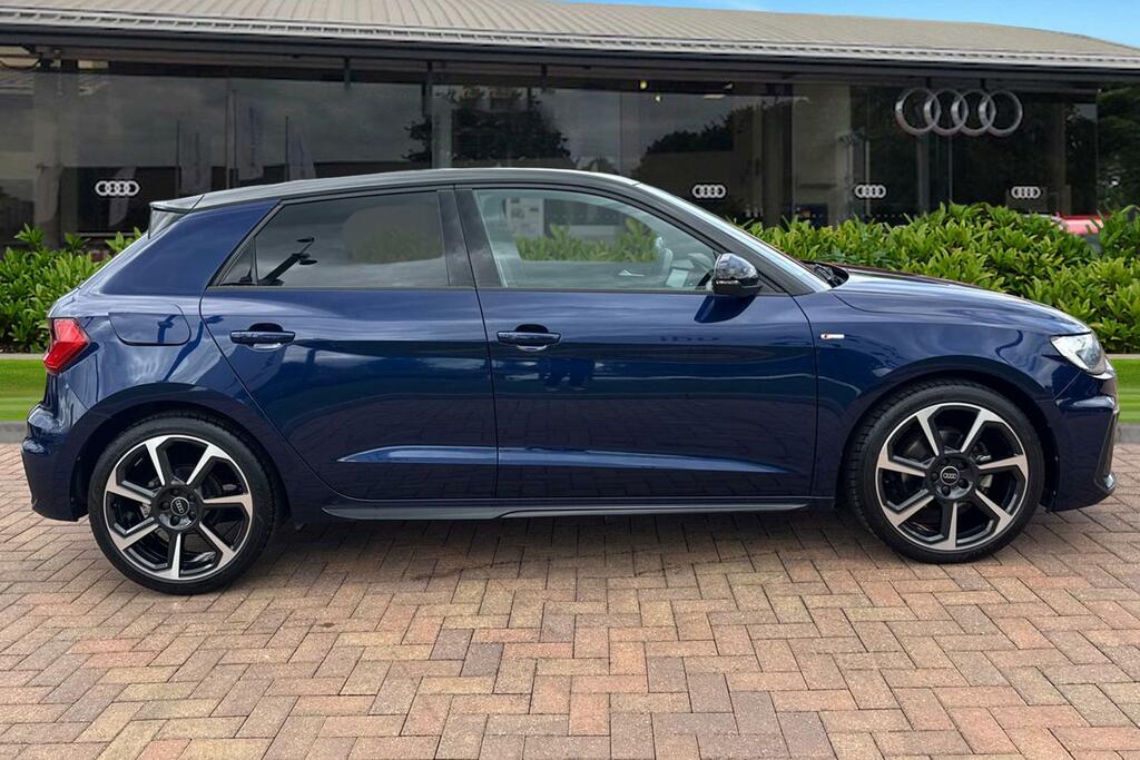 Audi A1 Black Edition 30 Tfsi 110 Ps 6-Speed Blue #3