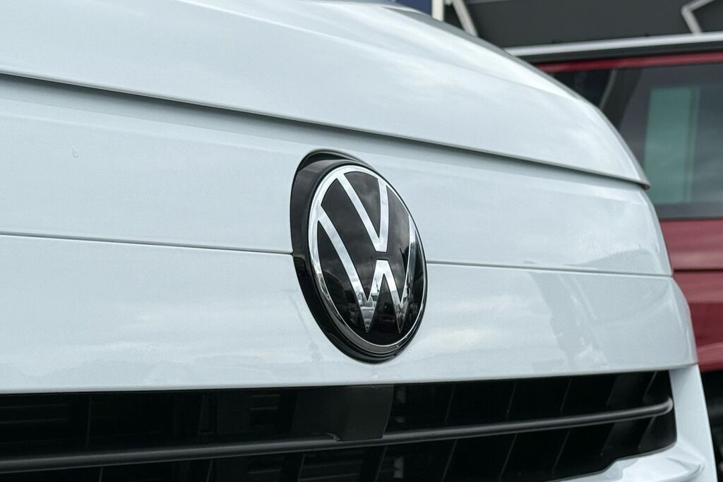 Volkswagen E-Transporter 100Kw 65Kwh Commerce Plus Van White #31