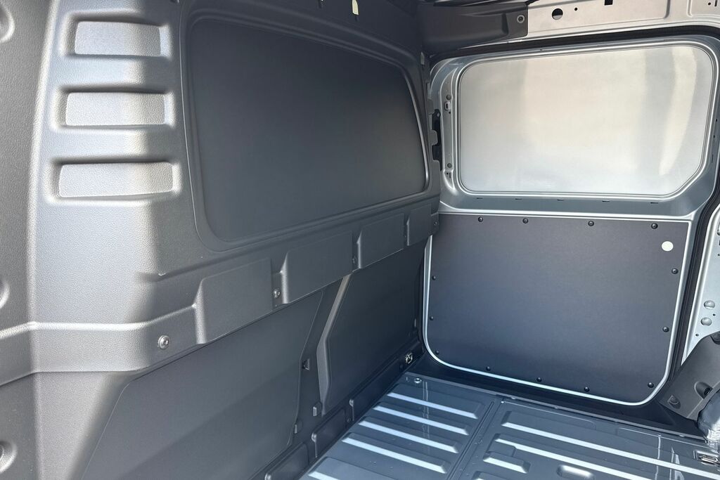 Volkswagen Caddy Maxi 2.0 Tdi 122Ps Commerce Pro Van Dsg Tech Pack Black #32