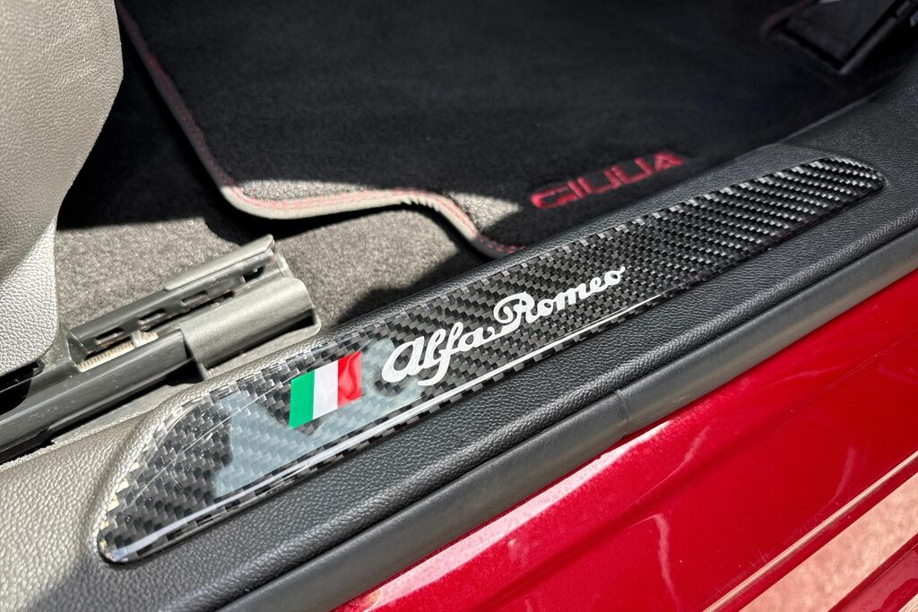 Alfa Romeo Giulia Grey #25