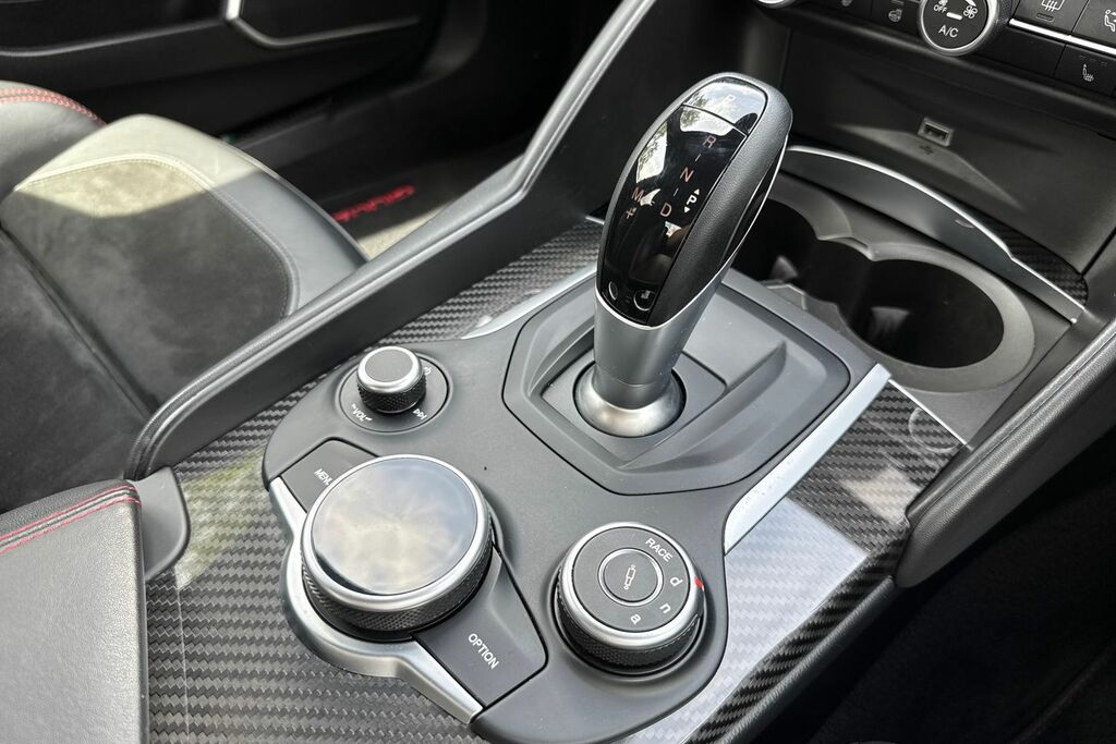 Alfa Romeo Giulia Grey #22