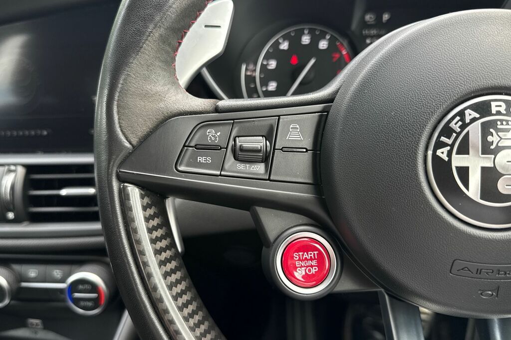 Alfa Romeo Giulia Grey #41