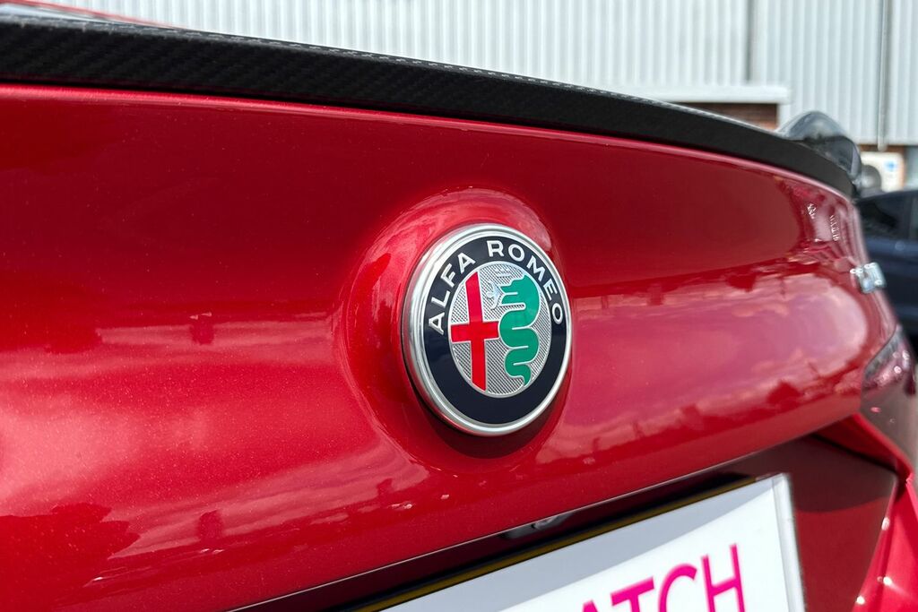 Alfa Romeo Giulia Grey #33