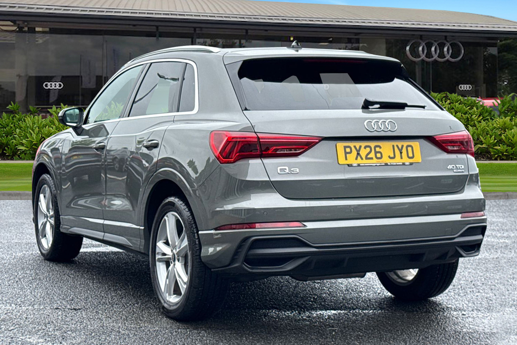 Audi Q3 S Line 40 Tdi Quattro 193 Ps S Tronic Grey #2