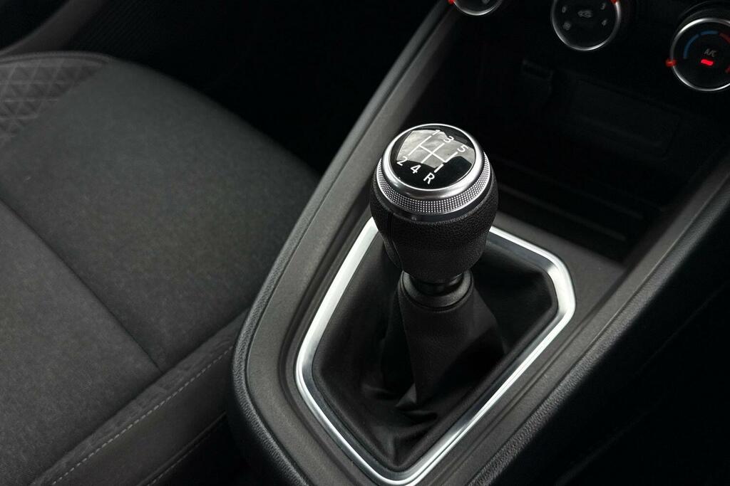Renault Clio Clio Iconic Tce Silver #19