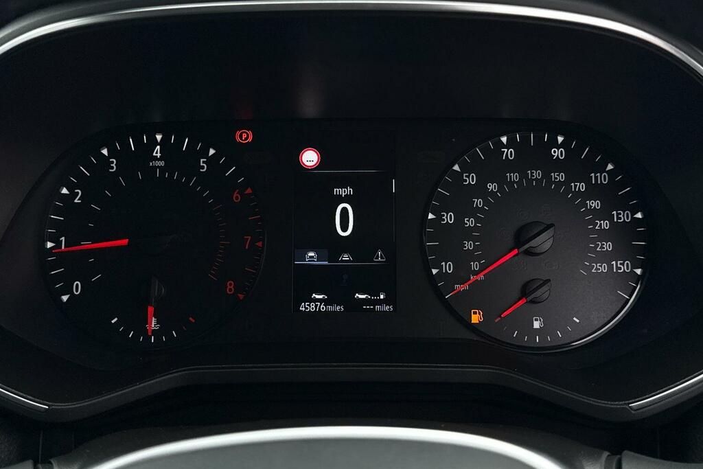 Renault Clio Clio Iconic Tce Silver #40