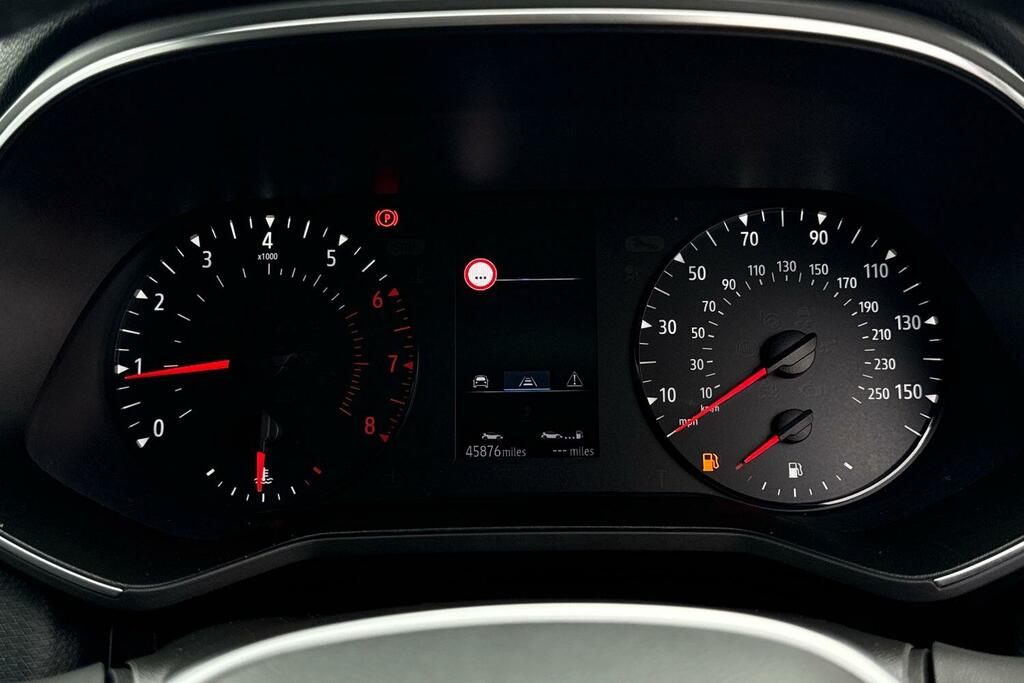 Renault Clio Clio Iconic Tce Silver #41