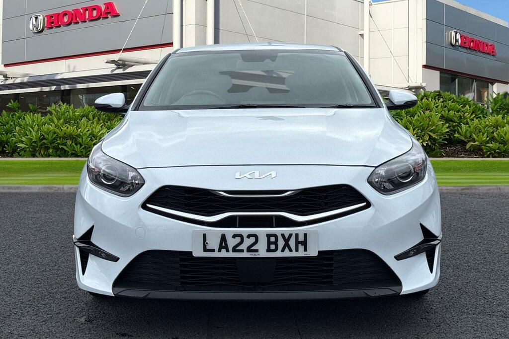 Kia Ceed 1.5T Gdi Isg 3 White #6