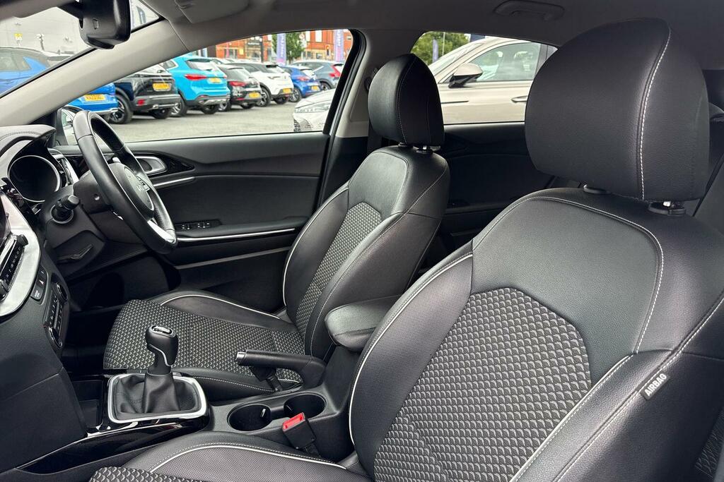 Kia Ceed 1.5T Gdi Isg Gt-line Blue #30
