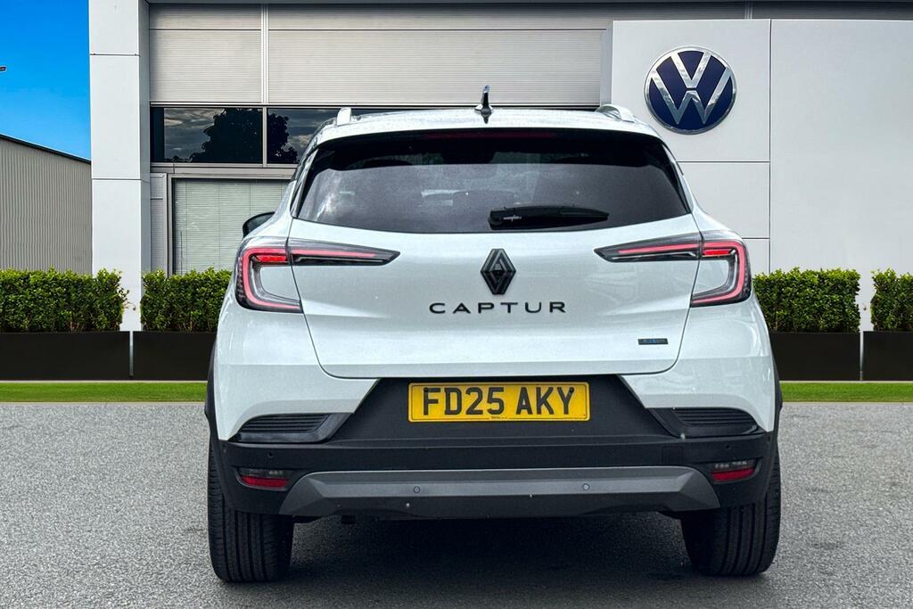 Renault Captur 1.6 E-tech Full Hybrid 145 Esprit Alpine Black #4