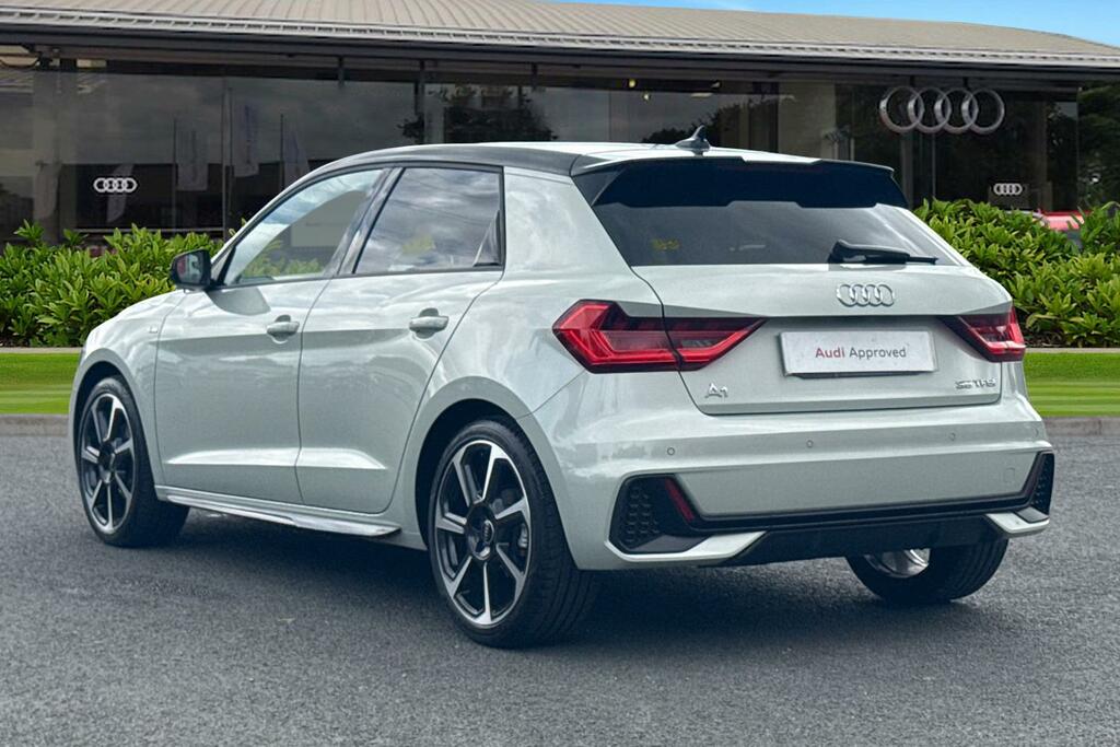 Audi A1 Black Edition 35 Tfsi 150 Ps S Tronic Silver #2