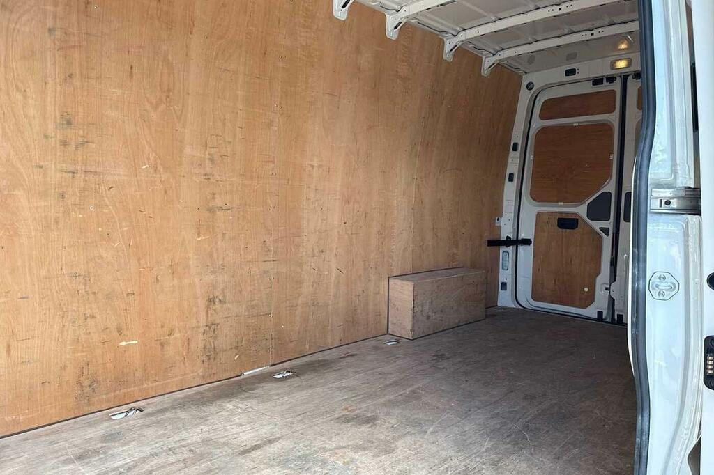 Volkswagen Crafter Crafter Cr35 Commerce Tdi White #13