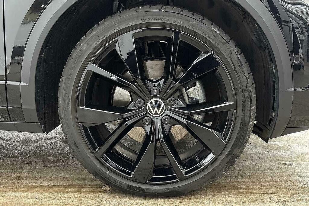 Volkswagen T-Roc 1.5 Tsi Black Edition Plus Dsg Tailg Black #5