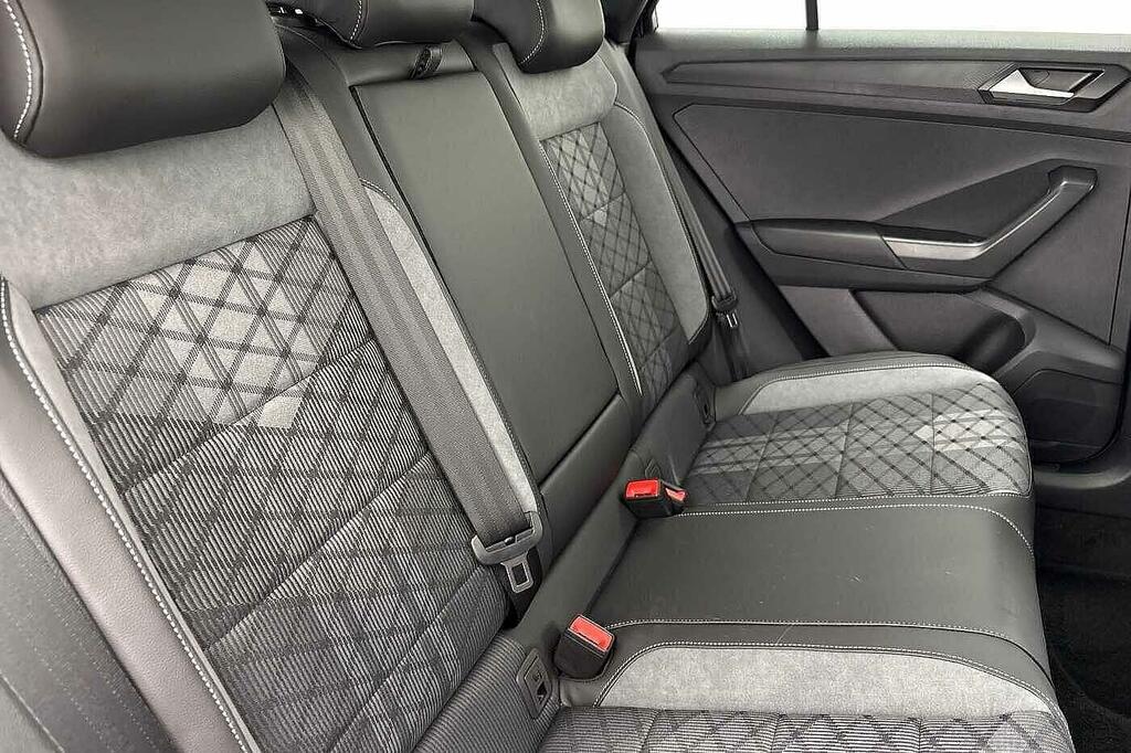 Volkswagen T-Roc Black Edition Plus Black #9