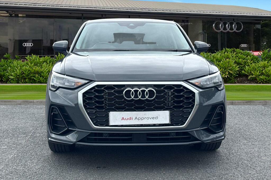 Audi Q3 Sport 35 Tfsi 150 Ps S Tronic Grey #5