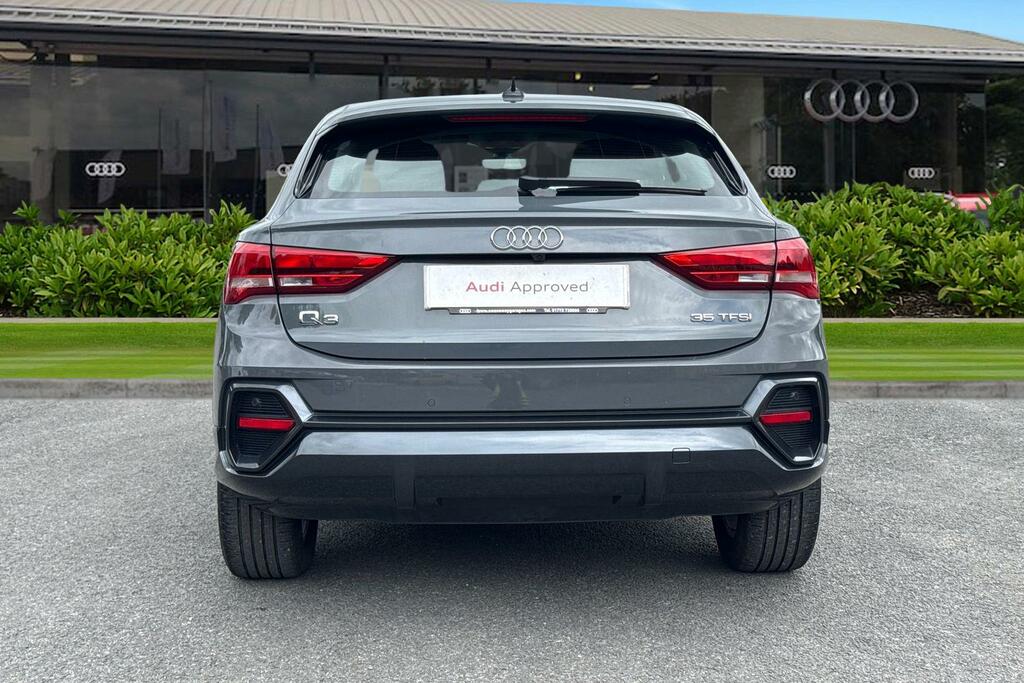 Audi Q3 Sport 35 Tfsi 150 Ps S Tronic Grey #4