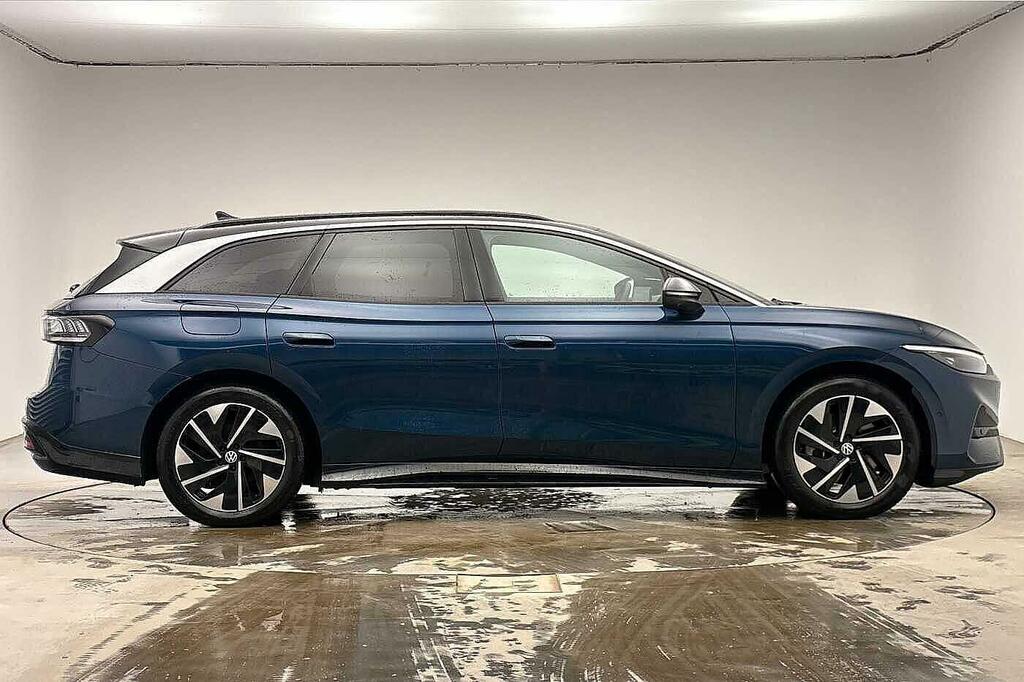 Volkswagen ID.7 Pro 77Kwh Match Plus Tourer Silver #4