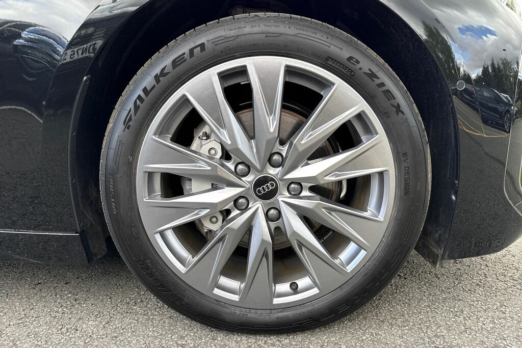 Audi A6 E-tron Avant 100Kwh S Line Quattro 5-Door Black #9