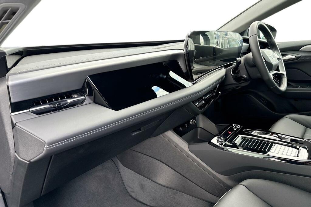 Audi A6 E-tron Avant 100Kwh S Line Quattro 5-Door Black #14