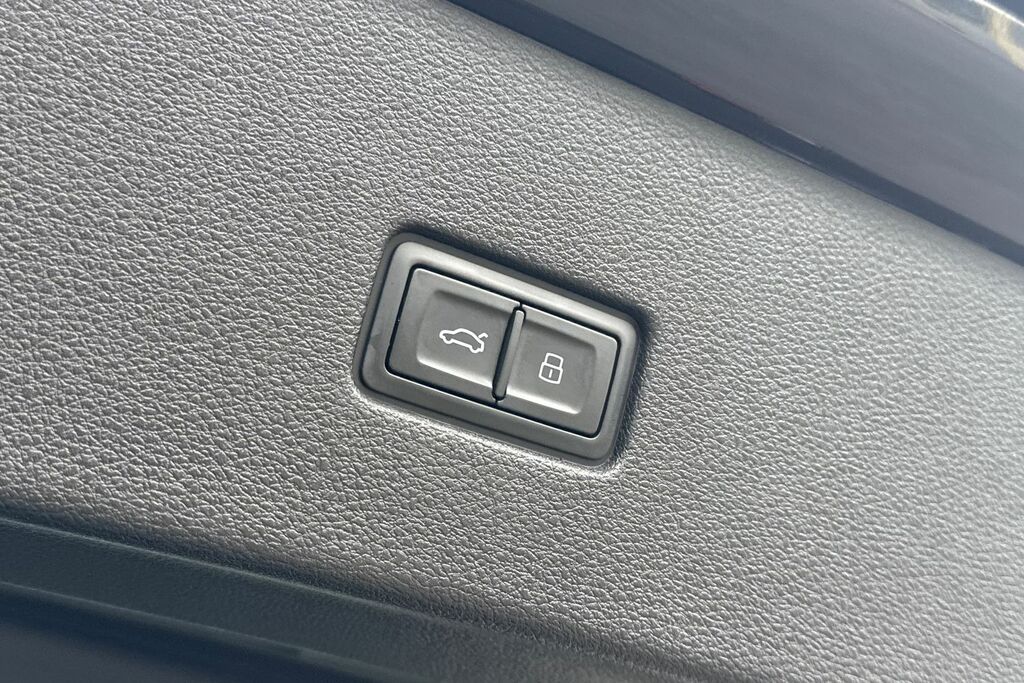 Audi SQ8 Black Edition Tfsi 507 Ps Tiptronic Red #37