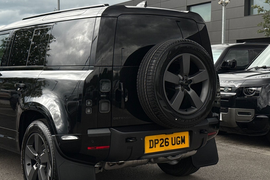 Land Rover Defender 110 3.0 D250 Hard Top X-dynamic Hse Black #3