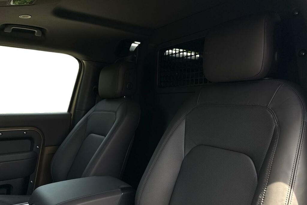 Land Rover Defender 90 3.0 D350 Hard Top X-dynamic Hse Brown #4
