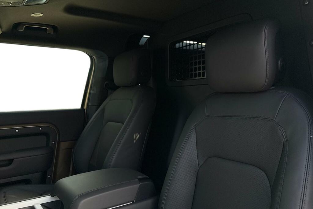 Land Rover Defender 90 3.0 D350 Hard Top X-dynamic Hse Brown #4