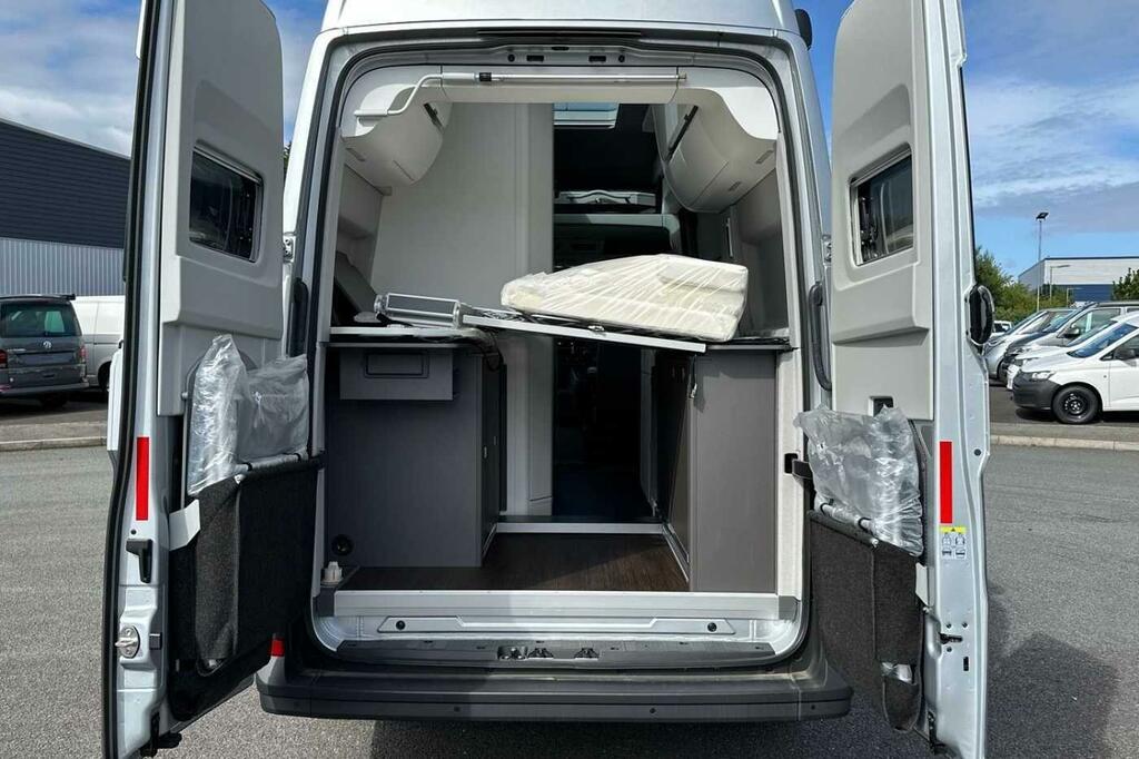Volkswagen Grand California 2.0 Tdi 600 Tip 3.5T 4 Berth Layout-great Grey #82