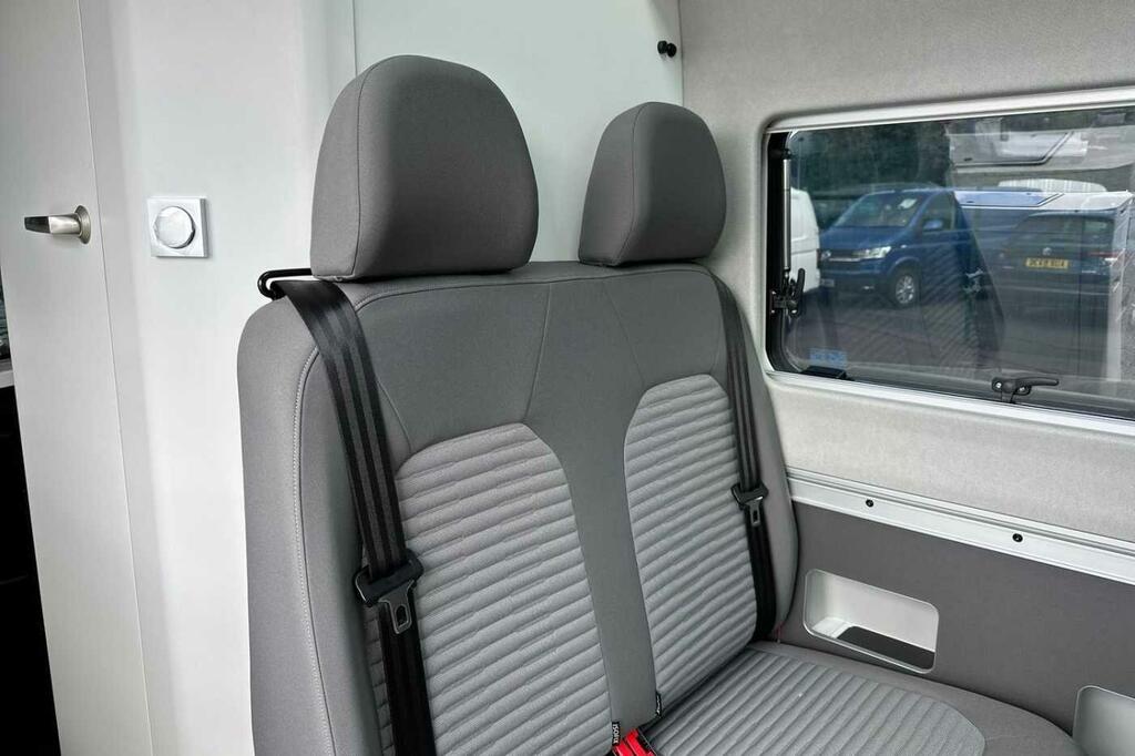 Volkswagen Grand California 2.0 Tdi 600 Tip 3.5T 4 Berth Layout-great Grey #77