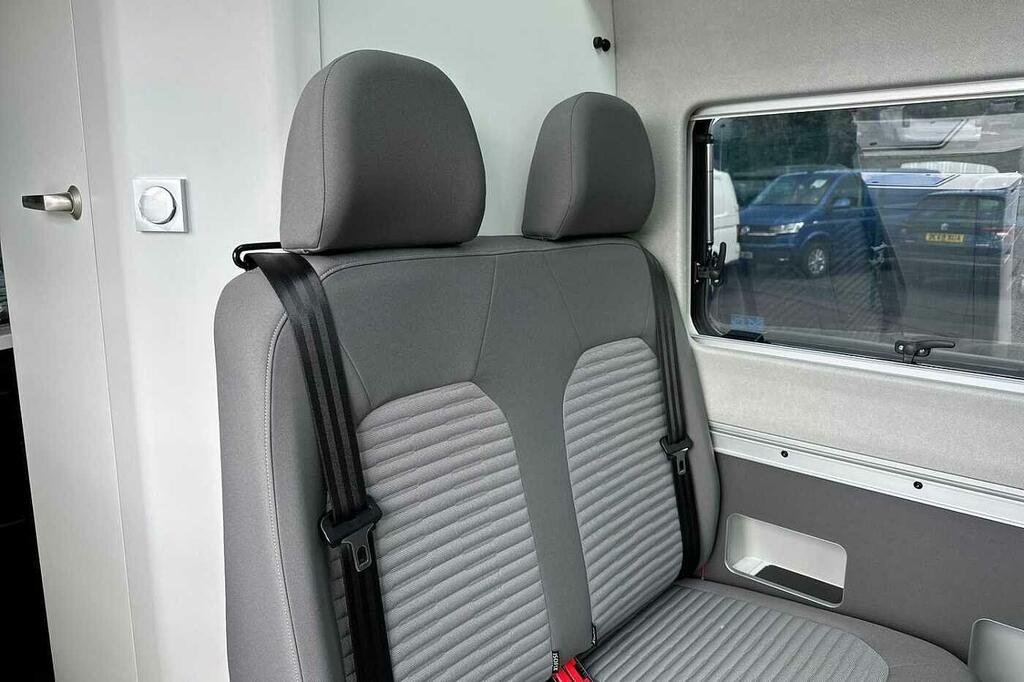 Volkswagen Grand California 2.0 Tdi 600 Tip 3.5T 4 Berth Layout-great Grey #13