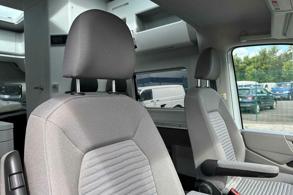 Volkswagen Grand California 2.0 Tdi 600 Tip 3.5T 4 Berth Layout-great Grey #19