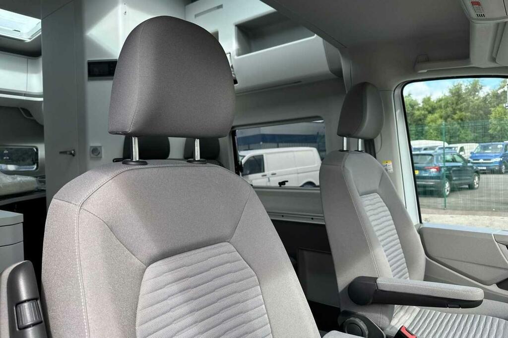 Volkswagen Grand California 2.0 Tdi 600 Tip 3.5T 4 Berth Layout-great Grey #53