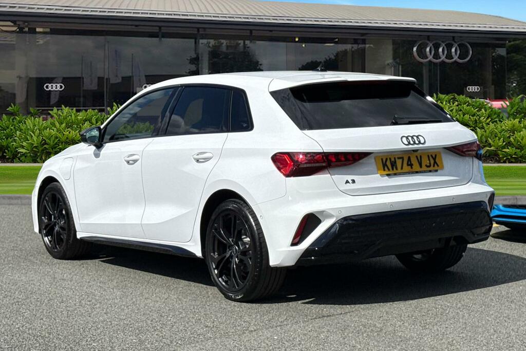 Audi A3 Black Edition 40 Tfsi E 204 Ps S Tronic White #2