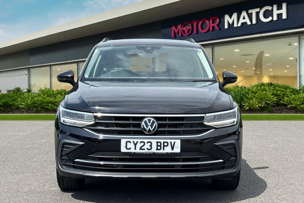 Volkswagen Tiguan 1.5 Tsi Life Dsg Euro 6 Ss CY23BPV Black #5