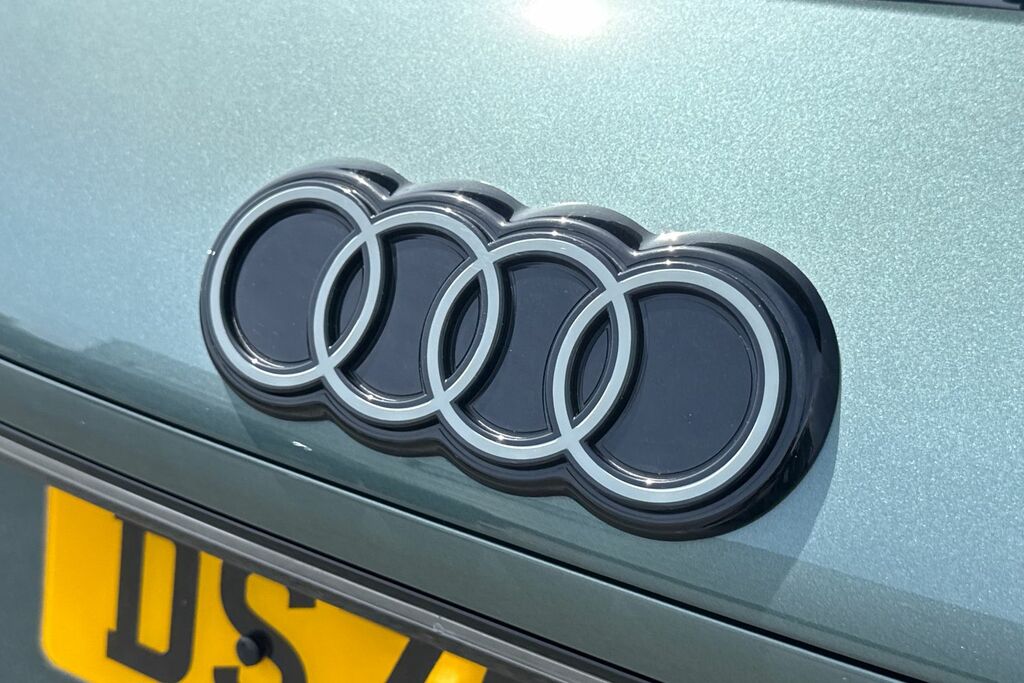 Audi Q3 1.5 Tfsi S Line S Tronic Soundvision Pack Black #56