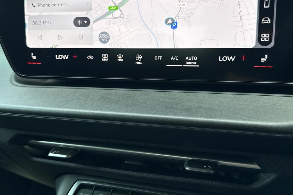 Audi Q3 1.5 Tfsi S Line S Tronic Soundvision Pack Black #18