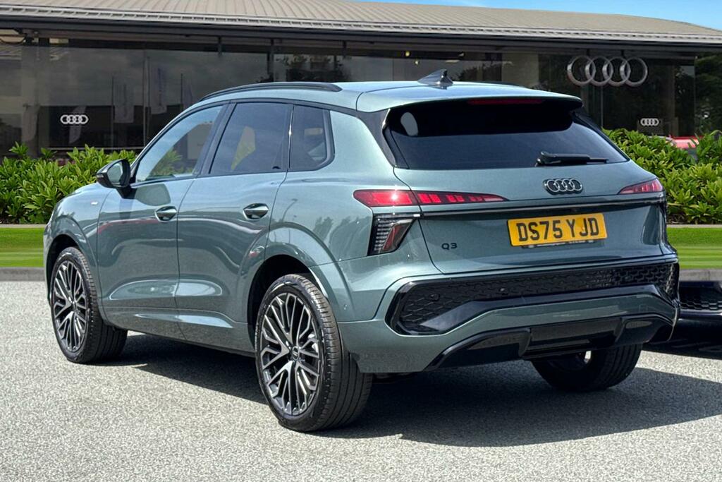Audi Q3 1.5 Tfsi S Line S Tronic Soundvision Pack Black #2