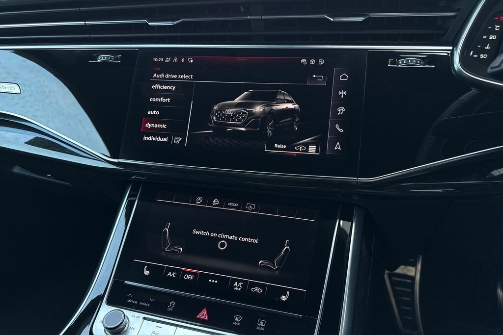Audi Q8 Sportback Black Edition 55 E-tron Quattro 30000 Kw Black #32