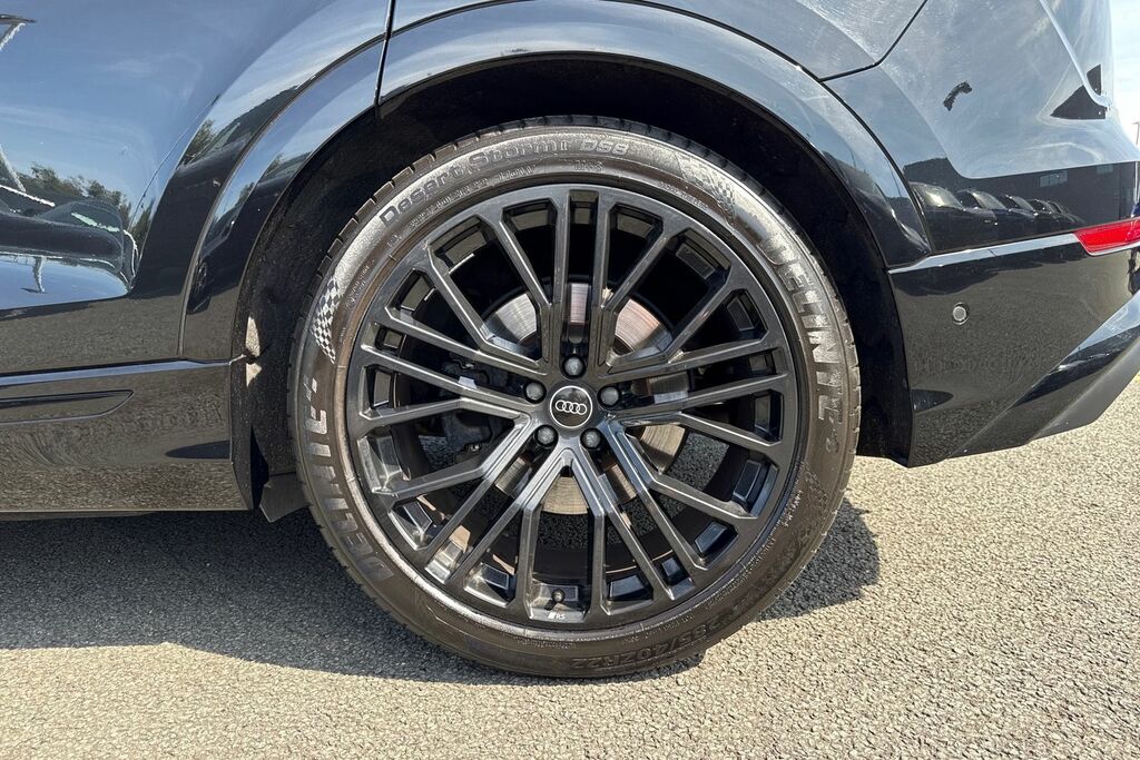 Audi Q8 Sportback Black Edition 55 E-tron Quattro 30000 Kw Black #11