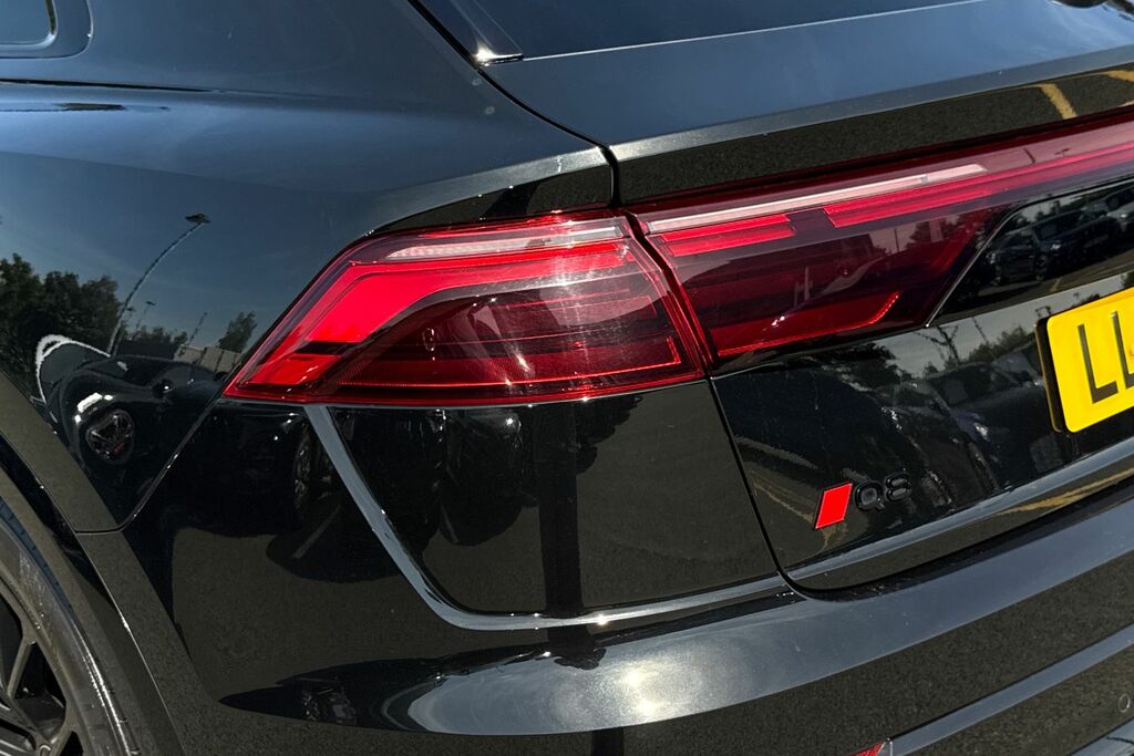 Audi Q8 Sportback Black Edition 55 E-tron Quattro 30000 Kw Black #7