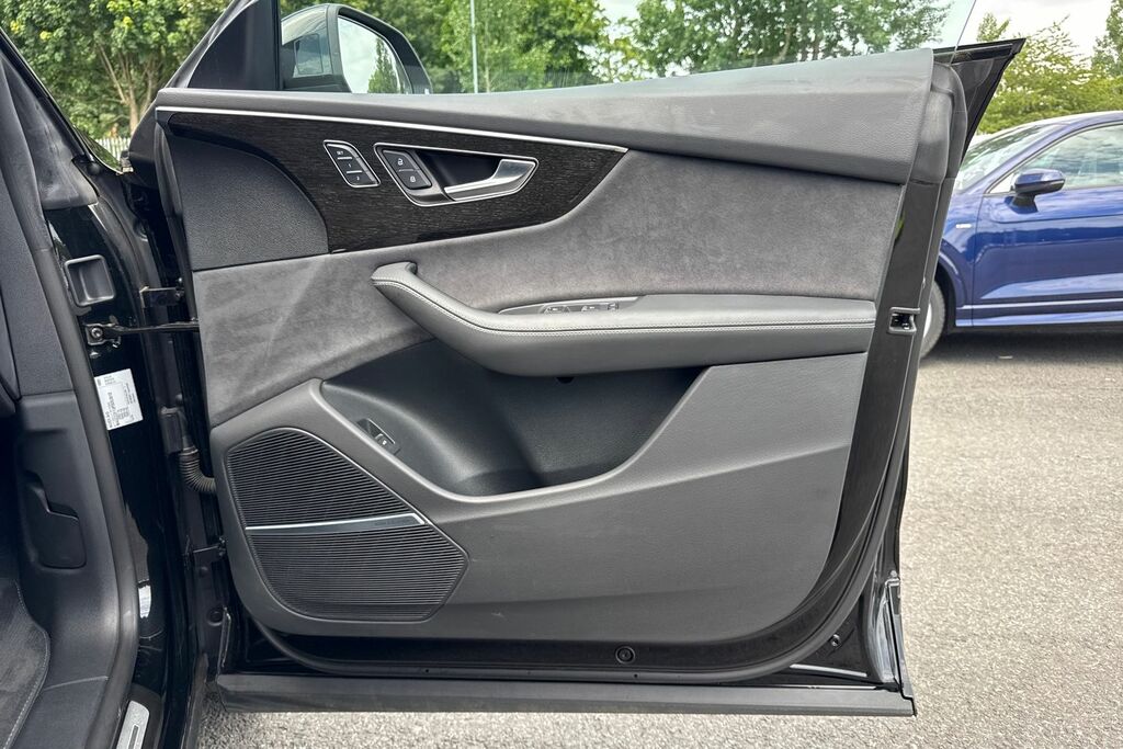 Audi SQ8 Black Edition Tfsi 507 Ps Tiptronic Black #44