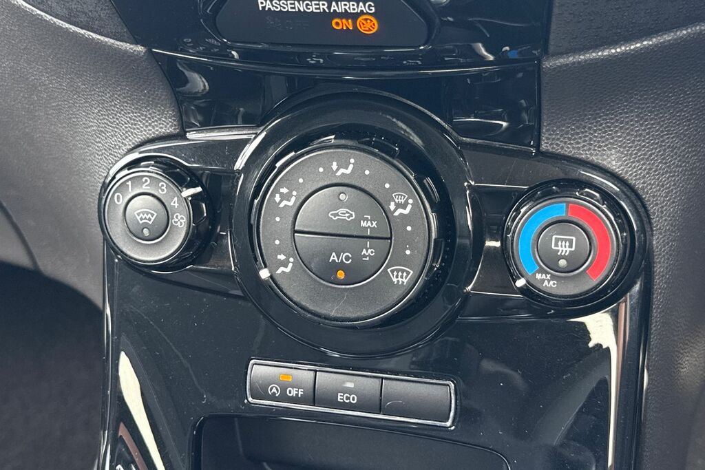 Ford Fiesta 1.0 Zetec 99 Bhp Black #21