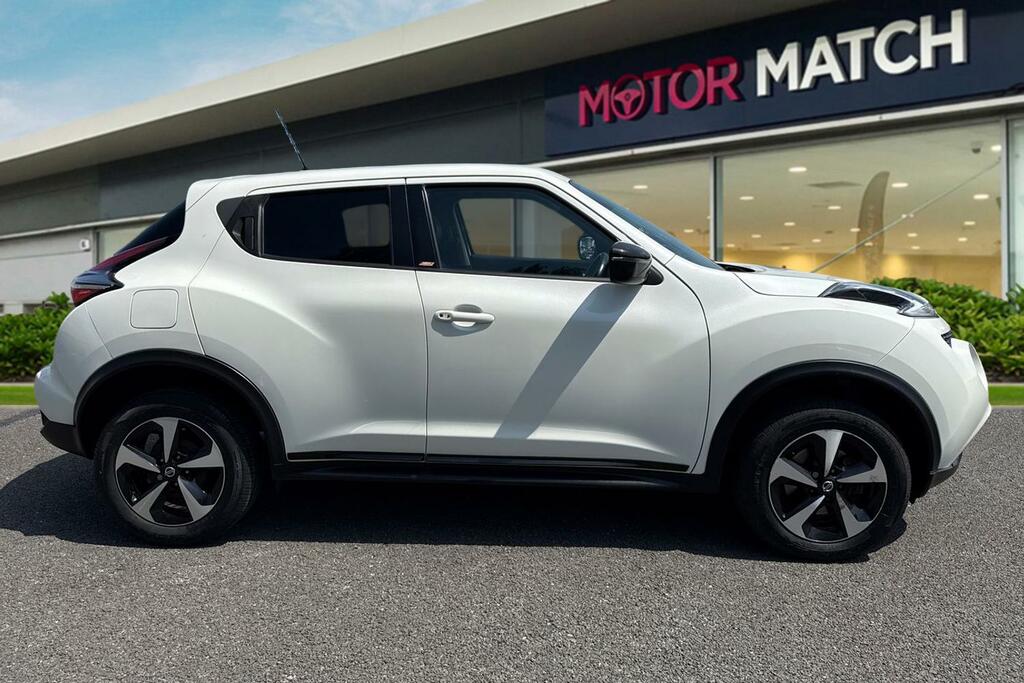 Nissan Juke 1.6 Bose Personal Edition Xtron Euro 6 White #3