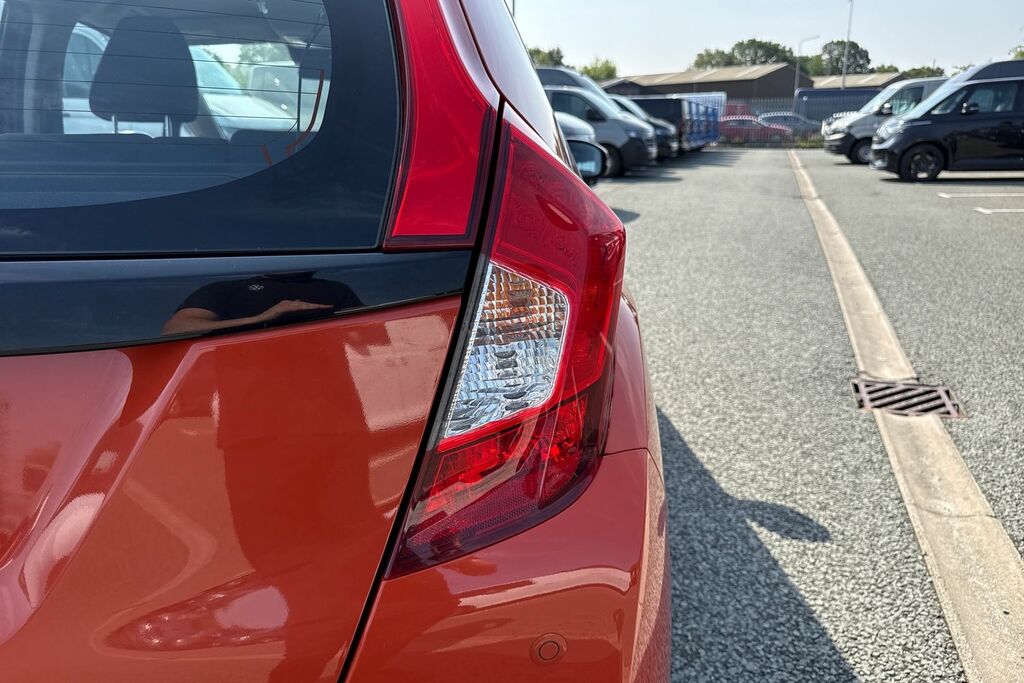 Honda Jazz 1.3L I-vtec Se Silver #25