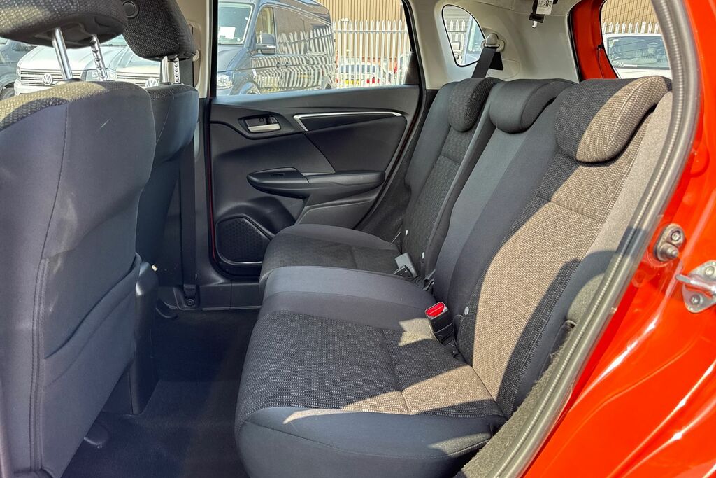 Honda Jazz 1.3L I-vtec Se Silver #31