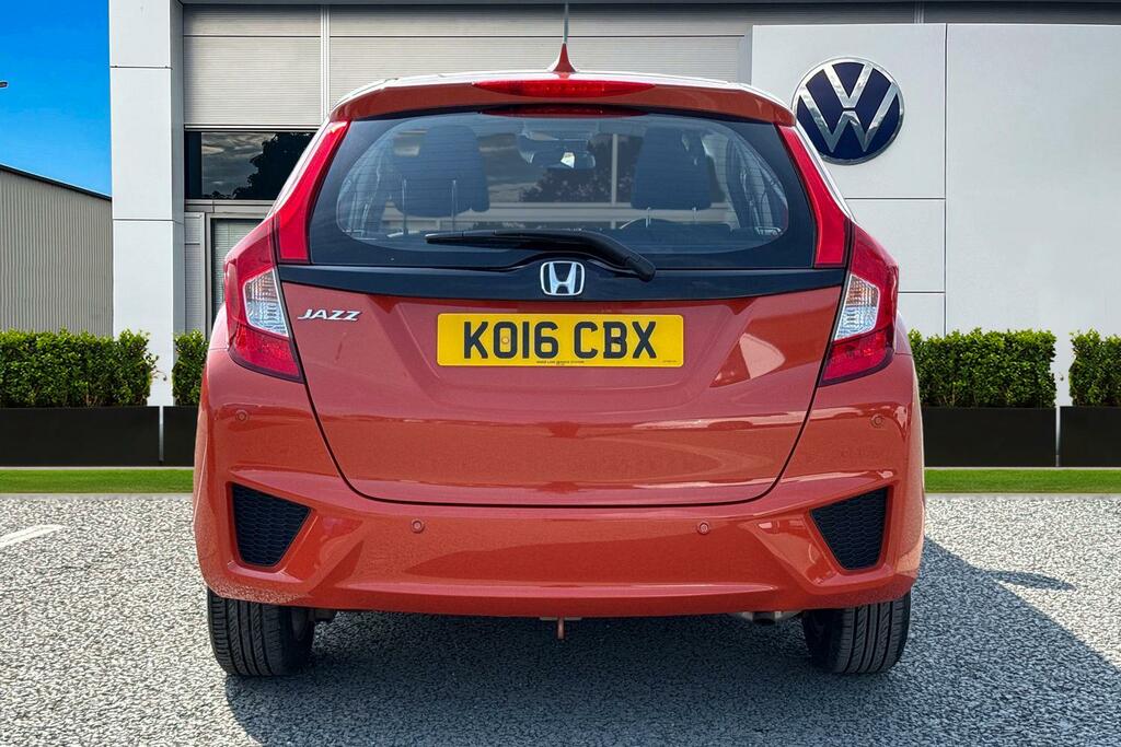 Honda Jazz 1.3 I-vtec Se Navi Cvt Euro 6 Ss Orange #4