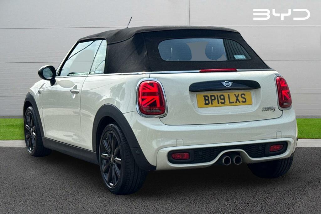 Mini Convertible 2.0 Cooper S II White #2